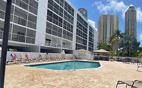 Le Frontenac Sunny Isles