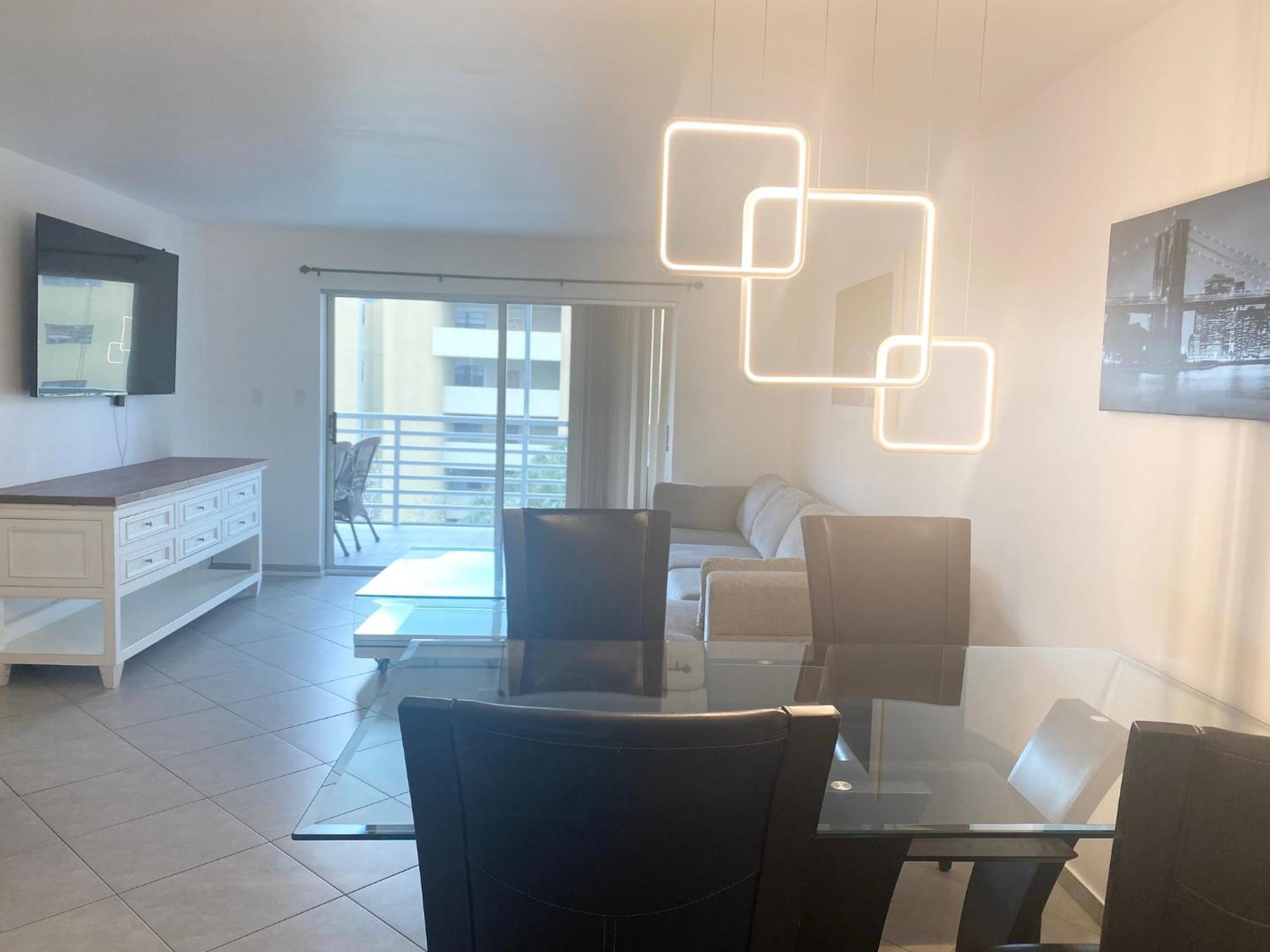Le Frontenac Villa Sunny Isles Beach Exterior photo